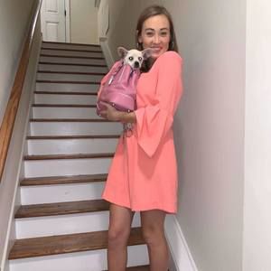 Meet your Posher, Caroline